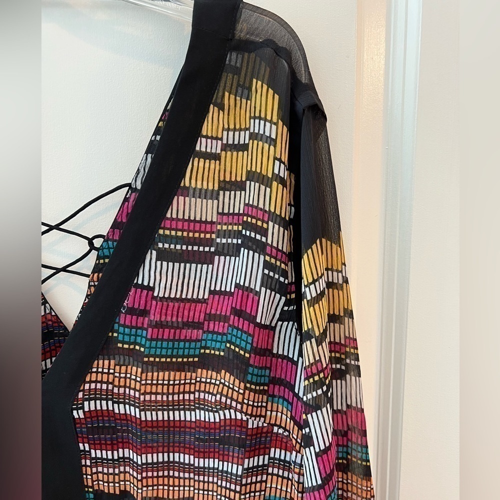 Bebe Multicolor Blouse - Picture 3 of 16